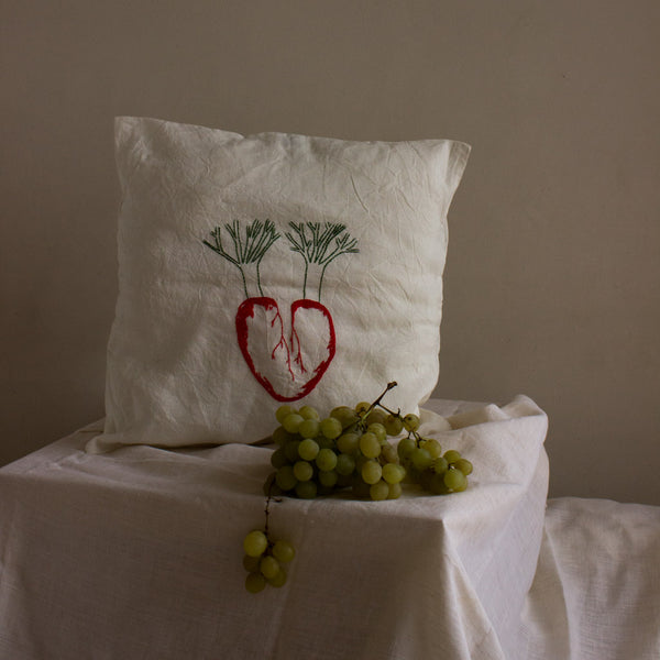 "Blooming heart" cushion